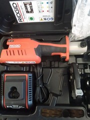 RIDGID RP 241 PRO PRESS TOOL KIT W/ BATTERIES, CHARGER, 1/2&rdquo;,3/4&rdquo;,1&rdquo; JAW & CASE
