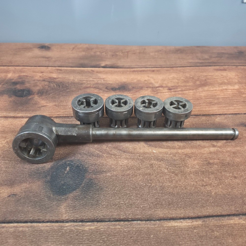 Toledo Pipe Threader Tool Set 5 Dies 1/8-3/4 Grey Good Vintage Ratchet Handle