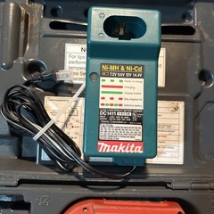 Ridgid 100-B Compact Press Tool Kit w/ 1/2&rdquo;-1&rdquo; Compact Jaws.