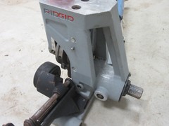 Ridgid 918 Hydraulic Roll Groover 2&Prime; &ndash; 12&Prime; Capacity Mounts on 300 Pipe Threader