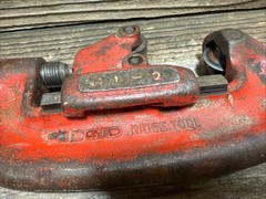 RIDGID No. 2A Heavy Duty Pipe Cutter 1/8&Prime;&ndash;2&Prime; Vintage RIDGE TOOL USA Steel