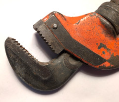 RIDGID E18 Pipe Wrench, 18&Prime; Offset Pipe Wrench plumbing vtg USA heavy-duty tool