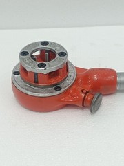 RIDGID 11 R BSPT MANUAL PIPE THREADER SET WITH RATCHET USA ACCESSORIES AS SHOWN