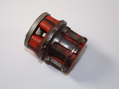 RIDGID 00R Pipe Threader Die Head Set with Ratchet, 3/4&Prime;, 3/8&Prime; & 1/4&Prime; 00-R