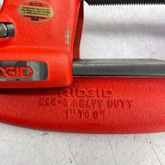 RIDGID Heavy Duty Pipe Cutter Ergonomic Handle Iron Body 1-3&Prime; Red/Silver 32830