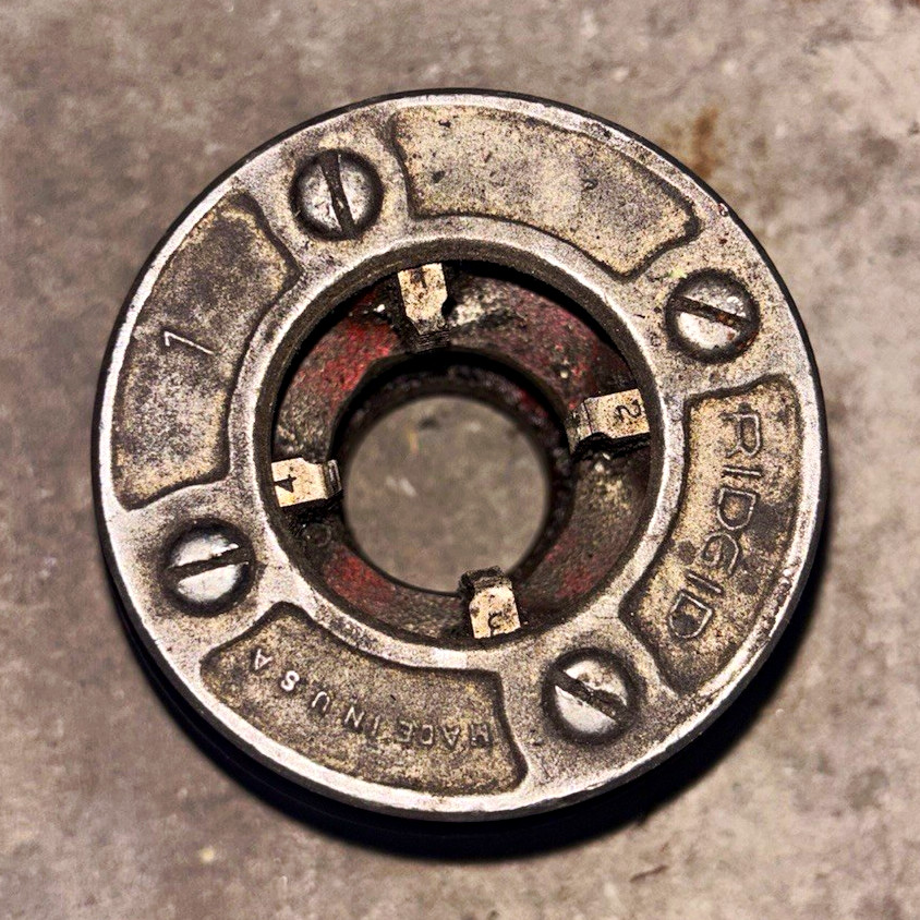 RIDGID 12R Die Head Pipe Threader w/ Pipe Die 1/2&Prime; NPT Right Hand