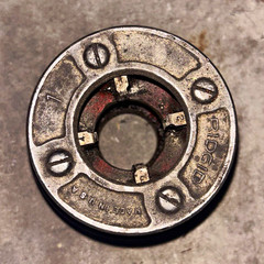 RIDGID 12R Die Head Pipe Threader w/ Pipe Die 1/2&Prime; NPT Right Hand
