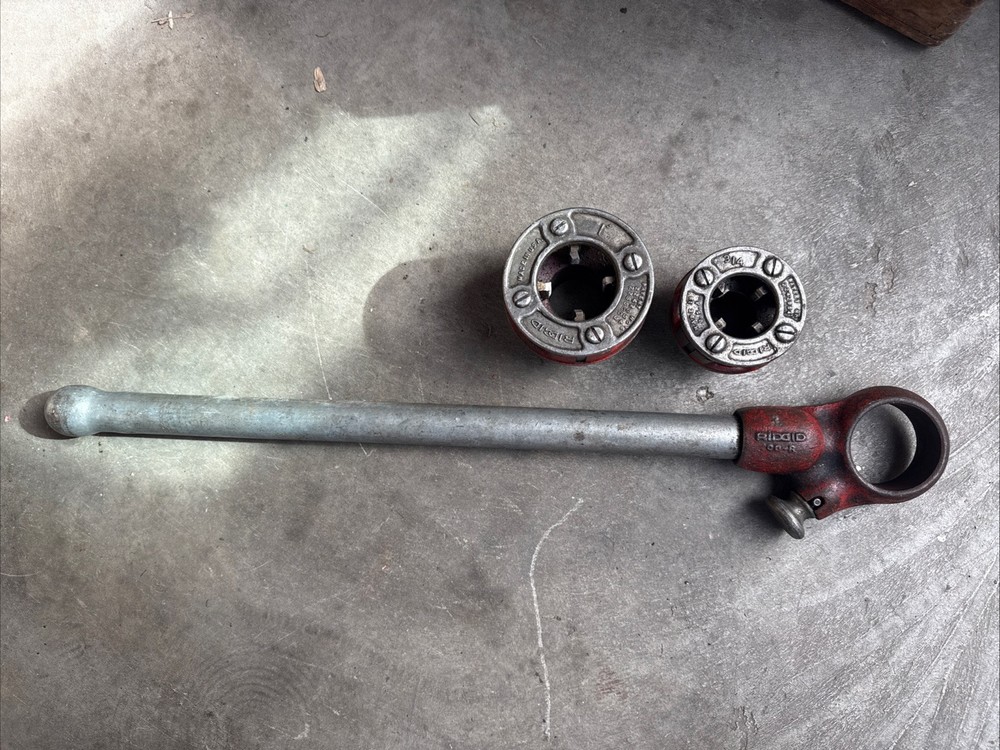 RIDGID 00-R 3/4&Prime; And 1 Pipe Threader Die Head w/ RIDGID Ratchet Handle Used