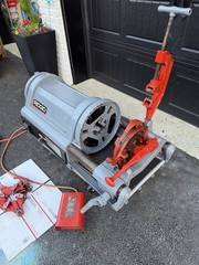 Ridgid 1224 Pipe Threading Machine 1-2 To 4&rdquo; Pipe Self Oiling Self Opening Great