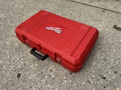 Milwaukee 2922-22 M18 Press Tool Kit with 1/2-2&Prime; CTS Jaws, Battery & Case