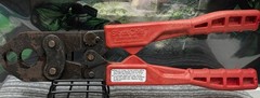 Sioux Chief 305-23CPK Tomahawk PowerPEX Combo Crimp Tool (1/2 in and 3/4 in Used