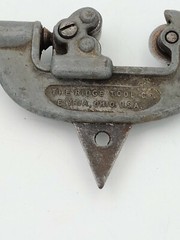 VINTAGE THE RIDGE TOOL CO. RIDGID NO. 000 &ndash; 1/8 TO 1&Prime; O.D PIPE CUTTER