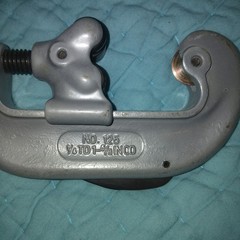 General Tools No 125 Tubing Cutter 1/4 to 1-5/8 Inch OD Gray Plumbing Tool