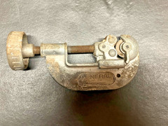 Vintage General Tools No. 120 Tubing Pipe Cutter W/ Reamer Made In The USA &ndash; (i)