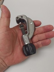 Ridgid 31622 Constant Swing Tubing Cutter Model 150 USA Used Once Excellent