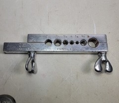 IMPERIAL EASTMAN FLARING TOOL 195-FC 3/16&Prime;-5/8&Prime; & RIGID NO 10 LINE PIPE CUTTER