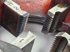 Ridgid Universal Die Head 1/8&Prime;-2&Prime; Pipe 1/4&Prime;-2&Prime; Bolt Hard to Turn Parts or Repair