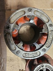 2 Toledo Manual Ratcheting Die Threading Head No. 12 Size: 2&Prime; And 1/2&Prime;