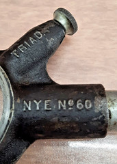 Vintage NYE Triad No 60 Ratchet Pipe Threader Handle P740 22&Prime; Drop Head Holder