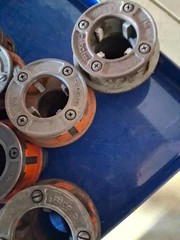 RIDGID 1-1/2&Prime; NPT 12-R Hand Threader Die Head