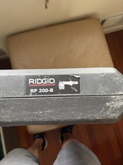 Ridgid RP 200-B Compact Press Tool Kit w/4 Jaws 1/2&Prime;-1-1/4 Battery, Case Used