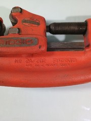 Rigid 2A/202 Heavy Duty No. 1-2 Pipe Cutter Tool 1/8 in To 2 in
