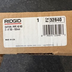 RIDGID 32840 Model 4-S Heavy-Duty Pipe Cutter 2-in to 4-in Steel Pipe Cutter