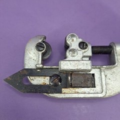 General No 124 Vintage Pipe Tubing Cutter Tool Made in USA Plumbing Hand Tool