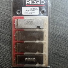 RIDGID 47745 1/2&Prime; to 3/4&Prime; &ndash; 14 NPT Universal Dies Alloy RH NEW