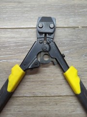Apollo 3/8 in., 1/2 in., and 3/4 in. PEX-B Quick-Cinch Clamp Tool 69PTKG1096