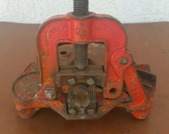 Ridgid Tristand TSY 2-1/2 Yoke Pipe Vise 1/8&Prime; to 2-1/2&Prime; made in the USA no legs