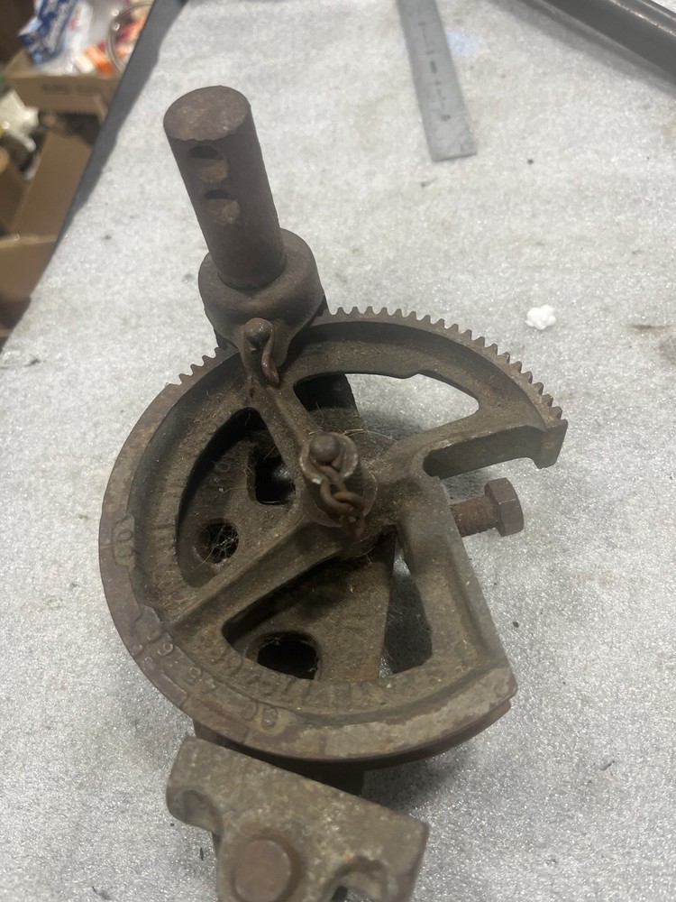Holsclaw Brothers Manual Pipe Bender Cast Iron Tool B4-10