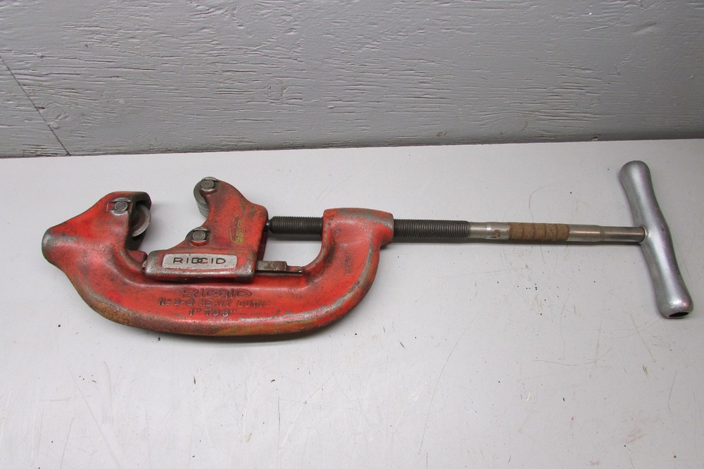Ridgid No. 3-S Pipe Cutter 1&Prime; &ndash; 3&Prime;