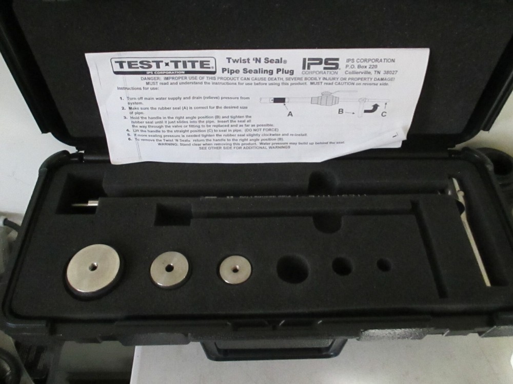 IPS TEST-TITE TWIST N SEAL PIPE SEALING PLUG KIT 1-1/4&Prime; to 2&Prime; 83790