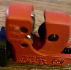 Milwaukee 48-22-4251 Mini Tubing Cutter 1/8&Prime; &ndash; 1-1/8&Prime;