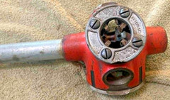 Ridgid No. 31-A Three Way Pipe Threader With Handles 1/2&rdquo;, 3/4&rdquo; and 1&rdquo;