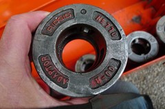 RIDGID NO, 700 POWER DRIVE PIPE THREADER WITH DIE HEADS IN BOX, 1/2-2&Prime;