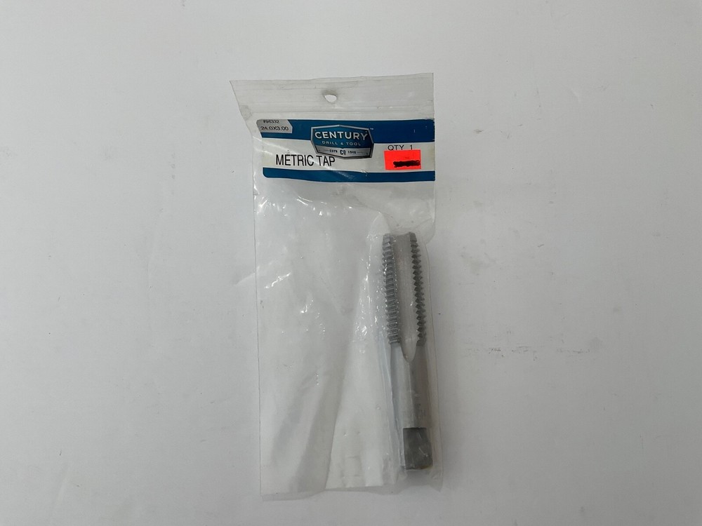 New Centruy Drill & Tool Co. Metric tap 24.0&times;3.00 #96332 made in Japan
