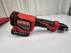 Milwaukee 2674-22C M18 Short Throw Press Tool Kit with PEX Crimp Jaws