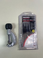 Ridgid 150 1/8 in. to 1-1/8 in. Constant Swing Tubing Cutter #31622