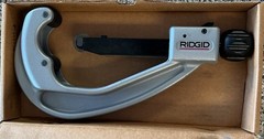 RIDGID 31652 Model 154 Quick-Acting Tubing Cutter 1-7/8 to 4-1/2 in USA