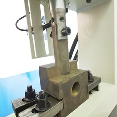 220V 1PH Hydraulic 25mm Pipe Tube Arc Half Hole/Full Hole Punching Machine 2.2KW