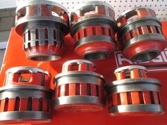 RIDGID 700 T2 PIPE THREADER w NPSM insets 12R heads and dies Set EXC. TOOL