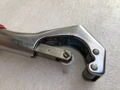 Malco TC312 Tube Cutter for 1/4&Prime; to 1 5/8&Prime; O.D. Tubing with Extra Blade &ndash; USA.