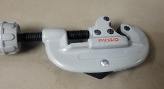 Ridgid 32920 Model# 15 3/16 &ndash; 1-1/8&Prime; Screw Feed Tubing Cutter