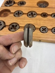 Four Star Products 20-Piece Thread Repair Die Kit Model S2089 In Wooden Box