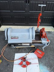 Ridgid 1224 Pipe Threading Machine 1-2 To 4&rdquo; Pipe Self Oiling Self Opening Great