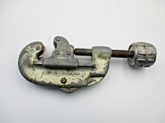 RIDGID No. 15 Screw Feed Tubing & Conduit Cutter 3/16 to 1-1/8 O.D.