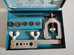 Vintage Imperial-Eastman No. 93-FB Double-flaring Tubing Kit in metal case. USA