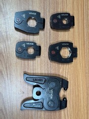 VEVOR 5PCS VUS Pressing Kit, Press Rings (1/2&Prime;, 3/4&Prime;, 1&Prime;, 1-1/4&Prime;) & R8 Jaw 32 KN